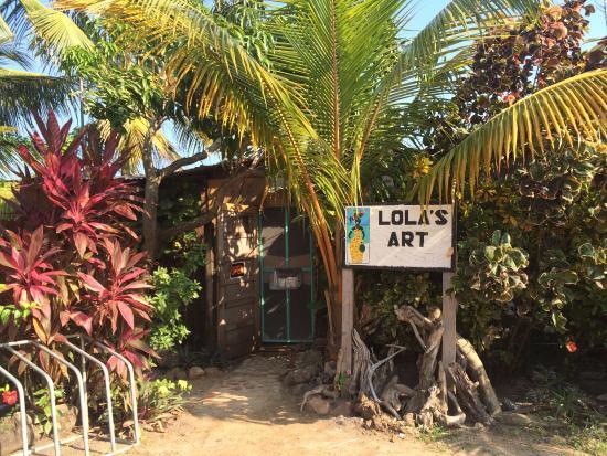 Lola's Art Gallery